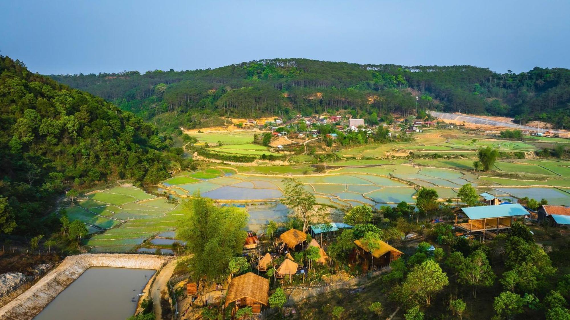 Nha Trong Ban - Homestay Mang Den Kon Von Kla Extérieur photo