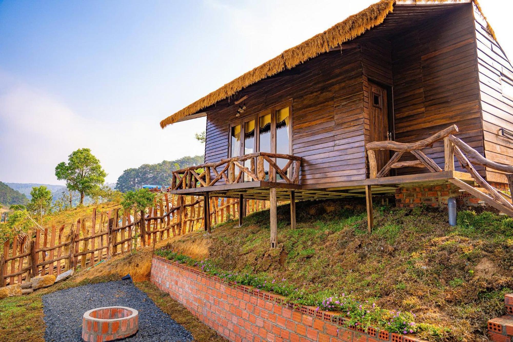 Nha Trong Ban - Homestay Mang Den Kon Von Kla Extérieur photo